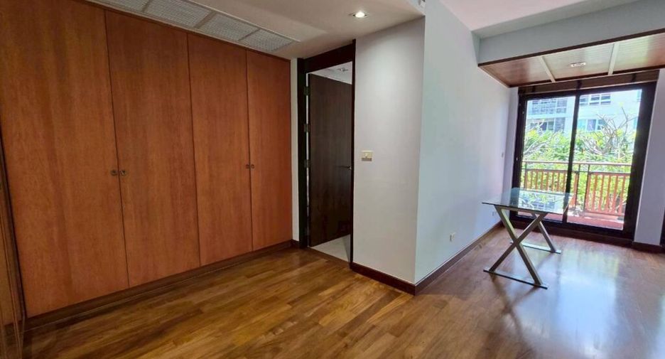 Condo en alquiler de 3 habitaciones en Sathon, Bangkok