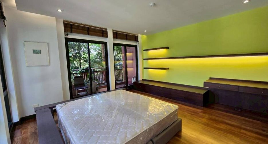Condo en alquiler de 3 habitaciones en Sathon, Bangkok