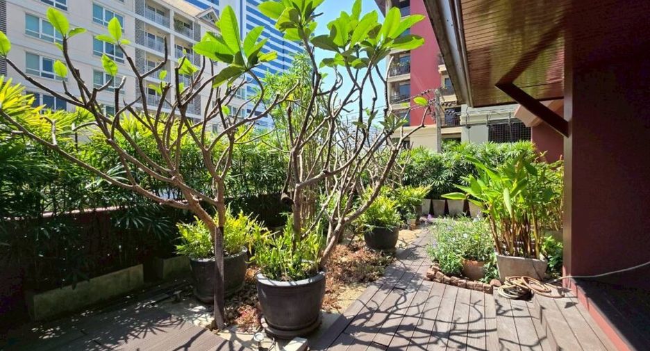 Condo en alquiler de 3 habitaciones en Sathon, Bangkok