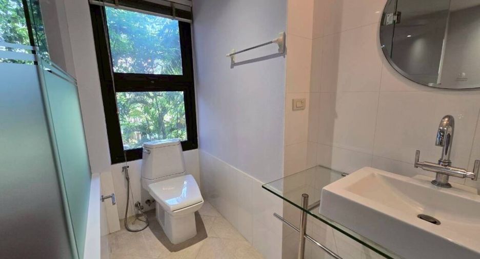 Condo en alquiler de 3 habitaciones en Sathon, Bangkok