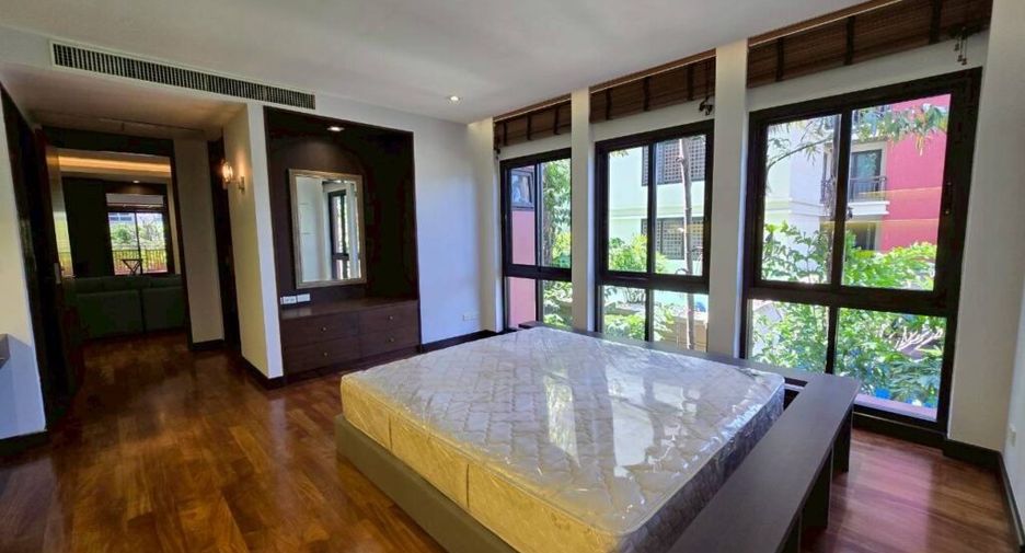 Condo en alquiler de 3 habitaciones en Sathon, Bangkok