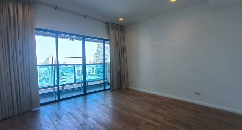 Wohnung zur Miete mit 2 Zimmer in Pathum Wan, Bangkok