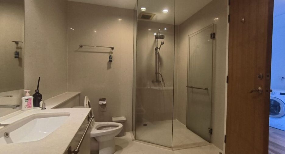 Wohnung zur Miete mit 2 Zimmer in Pathum Wan, Bangkok
