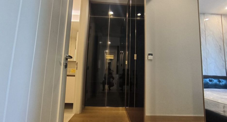Wohnung zur Miete mit 2 Zimmer in Pathum Wan, Bangkok