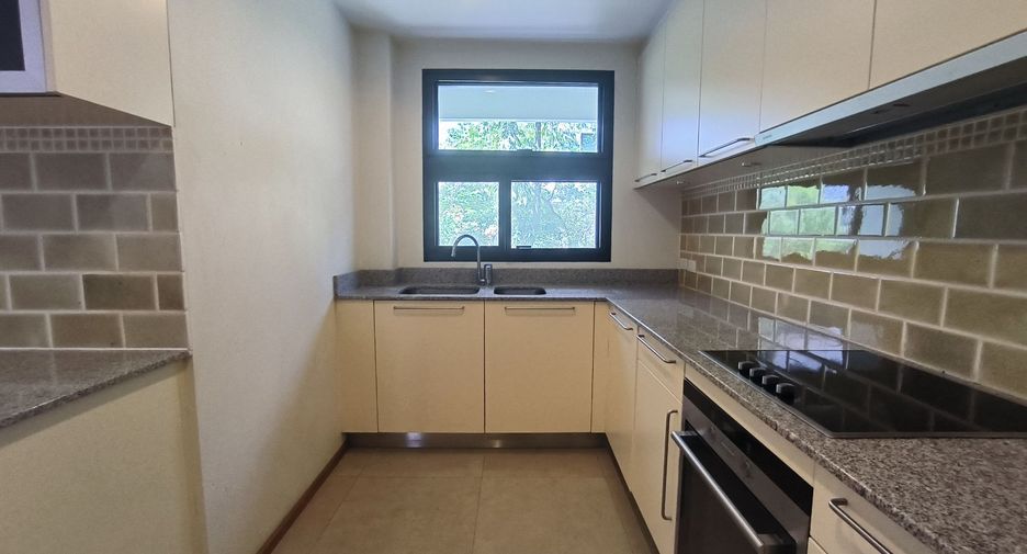 Wohnung zur Miete mit 2 Zimmer in Pathum Wan, Bangkok