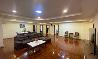 For rent 3 bedrooms condo in Watthana, Bangkok
