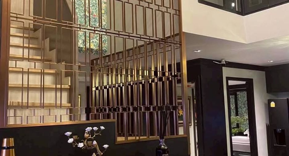 Condo en venta de 3 habitaciones en Pathum Wan, Bangkok