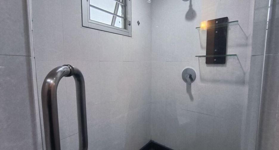 For rent 1 bed condo in Thawi Watthana, Bangkok