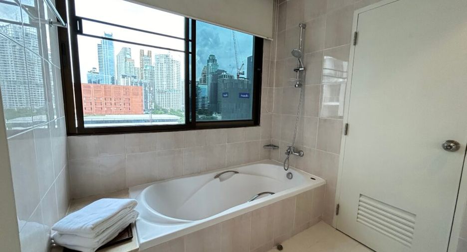 For rent 3 bedrooms condo in Prawet, Bangkok