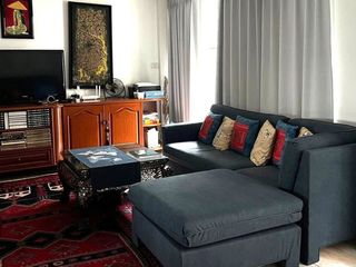 Casa adosada en alquiler de 4 habitaciones en Khlong Toei, Bangkok
