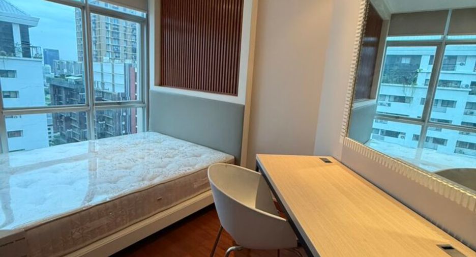 For sale 3 bedrooms condo in Pathum Wan, Bangkok