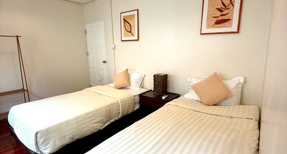 Reihenhaus zur Miete mit 5 Zimmer in Khlong Toei, Bangkok
