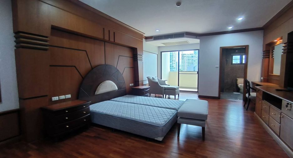 For rent 3 ベッドルーム condo in Khlong Toei, Bangkok
