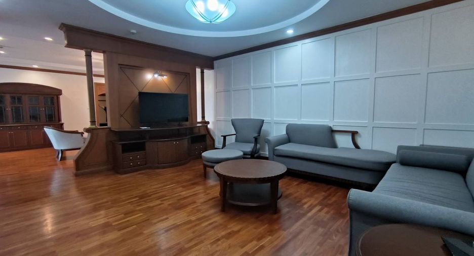 For rent 3 ベッドルーム condo in Khlong Toei, Bangkok