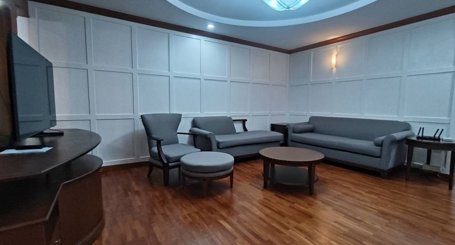 For rent 3 ベッドルーム condo in Khlong Toei, Bangkok