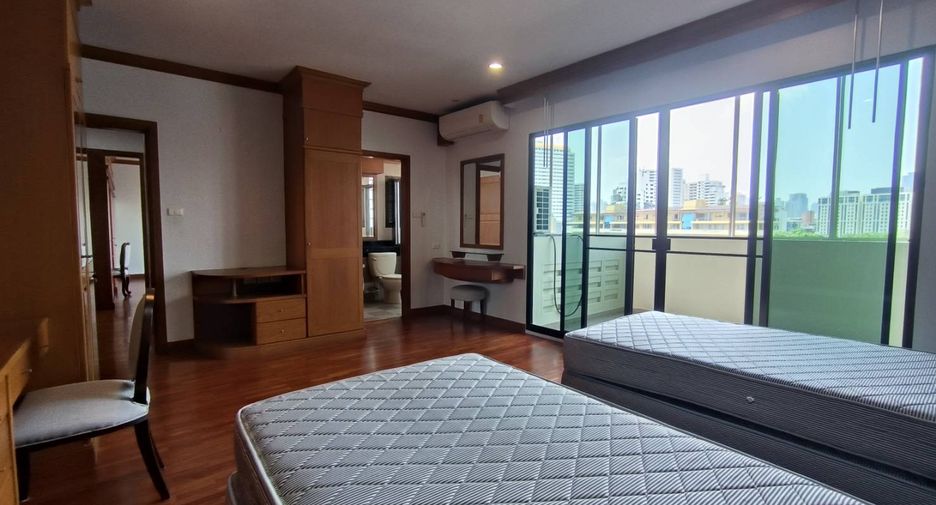 For rent 3 ベッドルーム condo in Khlong Toei, Bangkok