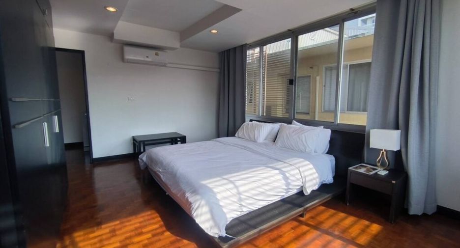 À louer 2 chambres condo à Watthana, Bangkok