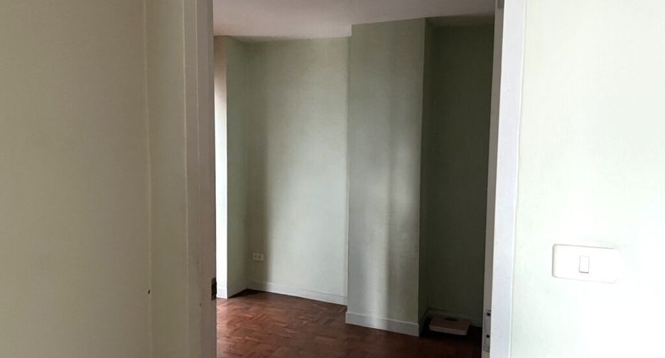 Wohnung zum Kauf mit 3 Zimmer in Khlong Toei, Bangkok