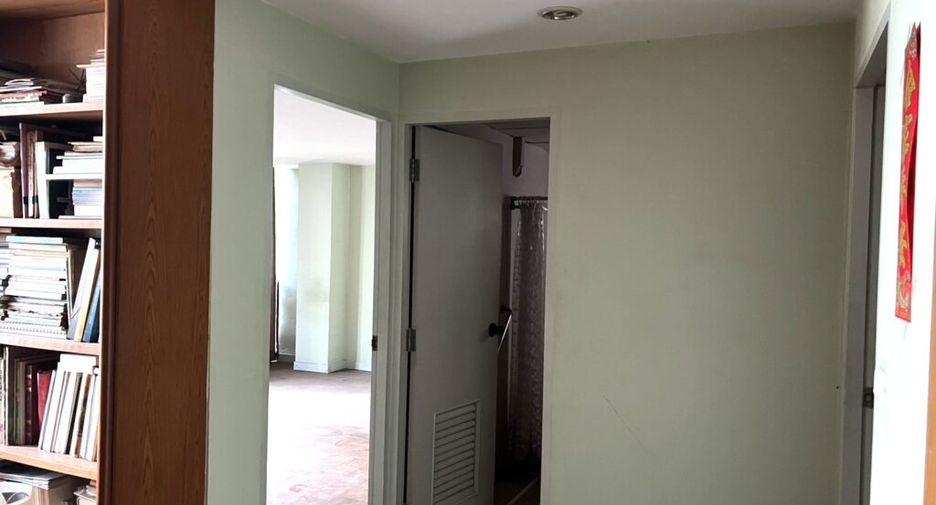 Wohnung zum Kauf mit 3 Zimmer in Khlong Toei, Bangkok