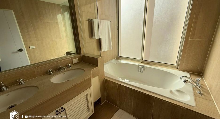 For rent 2 ベッドルーム condo in Pathum Wan, Bangkok