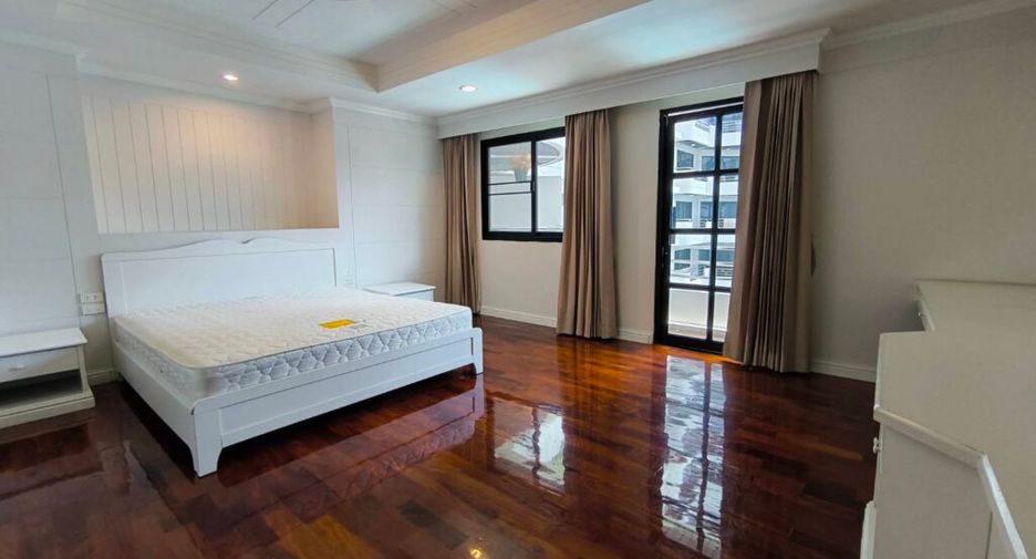 For rent 3 ベッドルーム condo in Khlong Toei, Bangkok