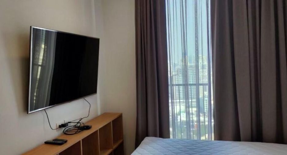 For rent 3 bedrooms condo in Watthana, Bangkok