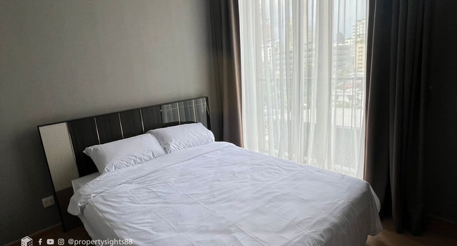 For rent 2 bedrooms condo in Watthana, Bangkok