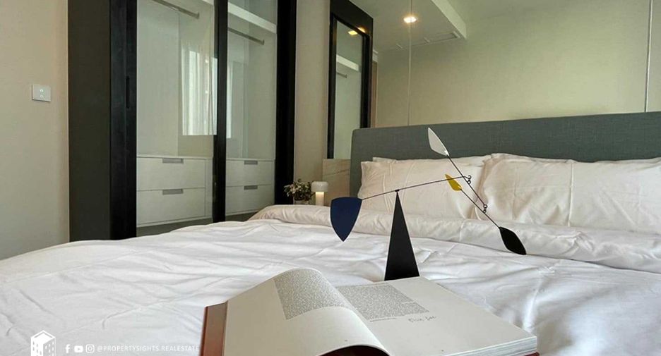 For rent 2 bedrooms condo in Watthana, Bangkok