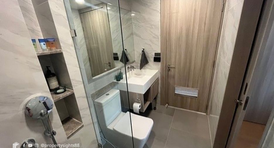 Condo en alquiler de 2 habitaciones en Watthana, Bangkok