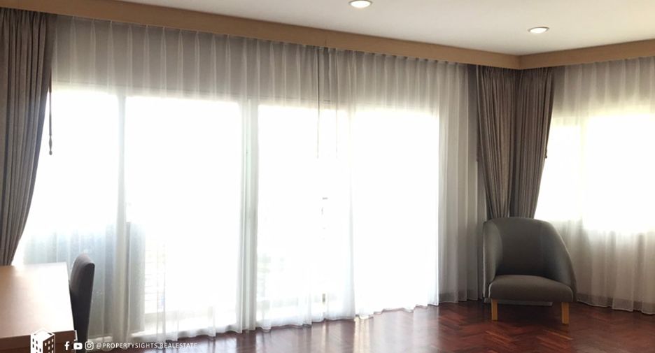 For rent 3 ベッドルーム condo in Khlong Toei, Bangkok