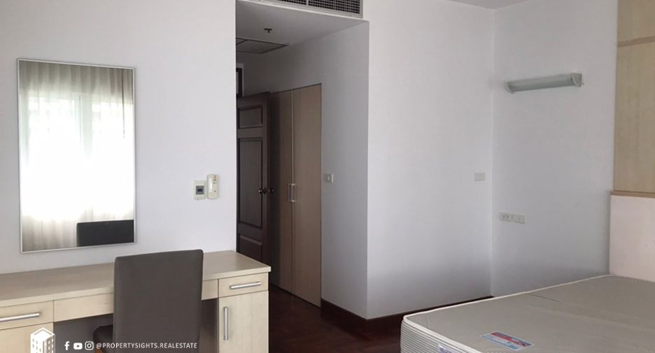 For rent 3 ベッドルーム condo in Khlong Toei, Bangkok