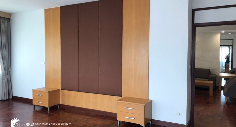 For rent 3 ベッドルーム condo in Khlong Toei, Bangkok