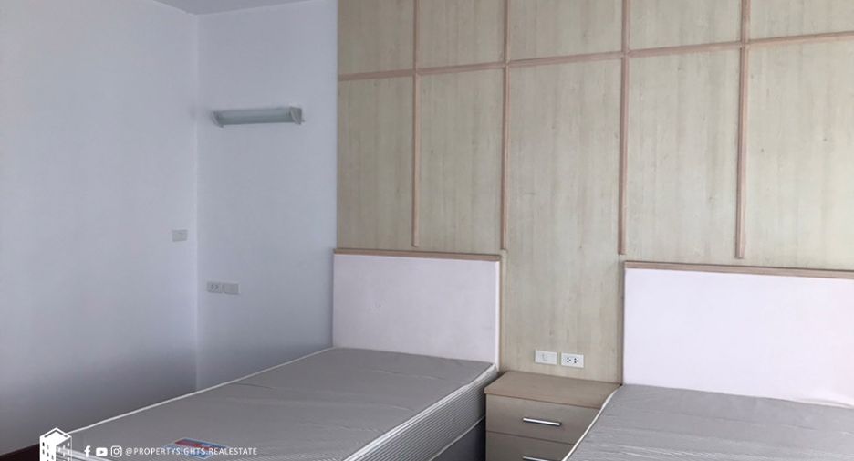 For rent 3 ベッドルーム condo in Khlong Toei, Bangkok