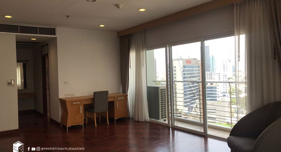 For rent 3 ベッドルーム condo in Khlong Toei, Bangkok