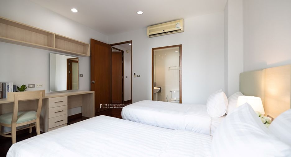 For rent 2 bedrooms condo in Khlong Toei, Bangkok
