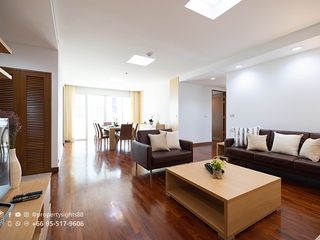 Condo en alquiler de 4 habitaciones en Khlong Toei, Bangkok