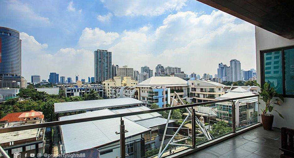 Wohnung zur Miete mit 3 Zimmer in Watthana, Bangkok