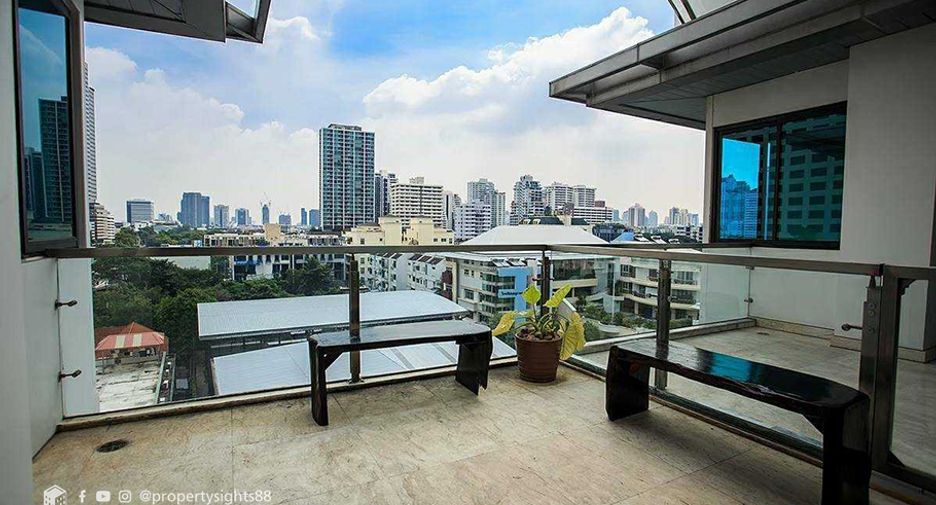 Wohnung zur Miete mit 3 Zimmer in Watthana, Bangkok
