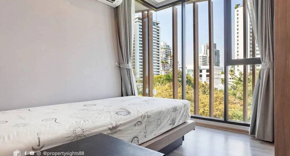 For rent 2 bedrooms condo in Watthana, Bangkok