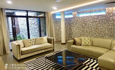 For rent 4 bedrooms condo in Khlong Toei, Bangkok