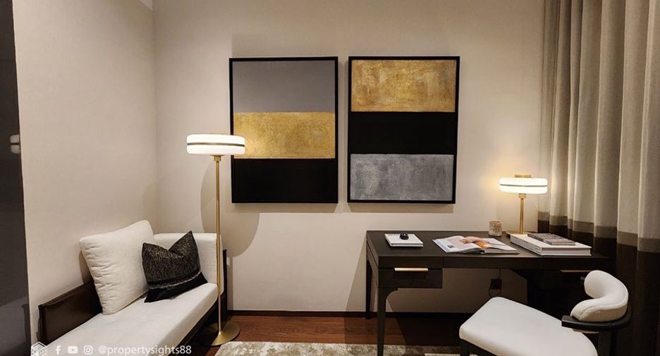 For rent 2 bedrooms condo in Khlong Toei, Bangkok