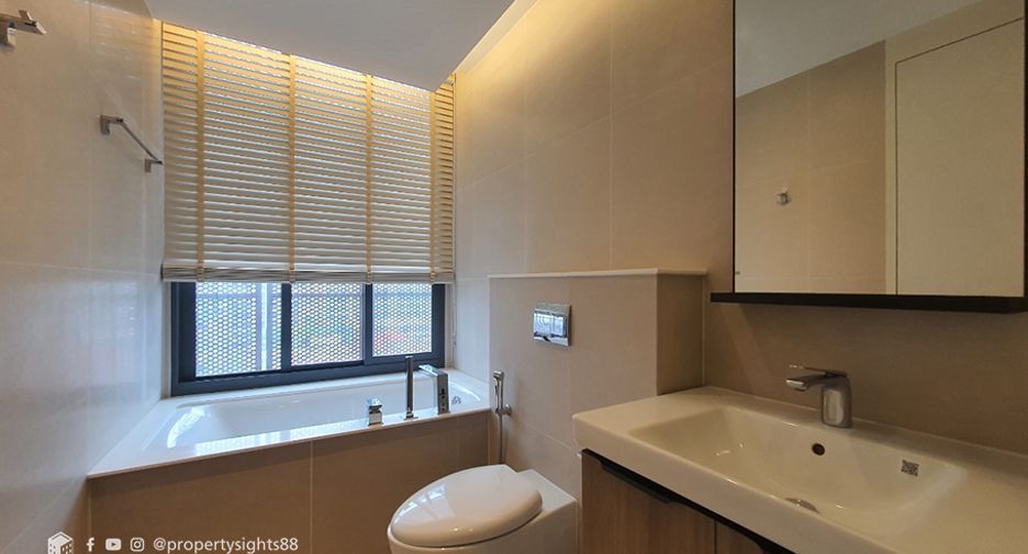 For rent 2 bedrooms condo in Watthana, Bangkok