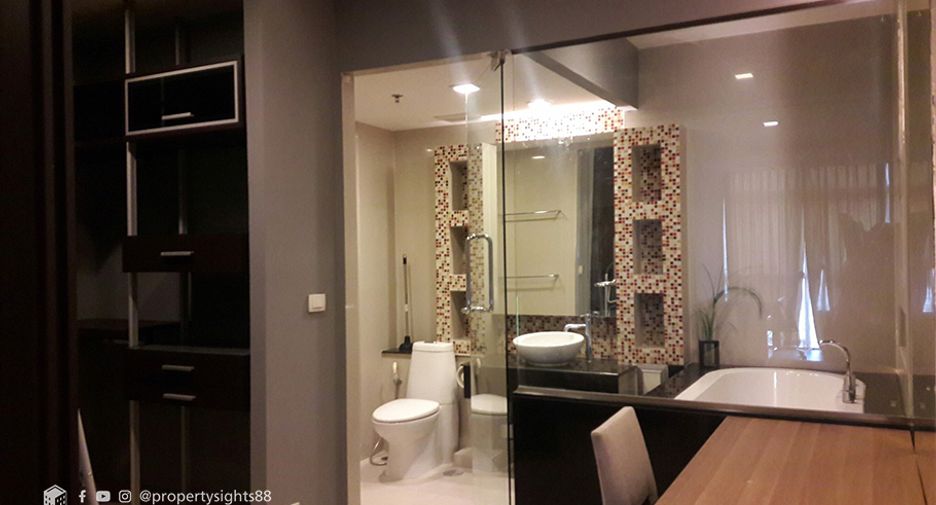 À louer 1 chambre condo à Khlong Toei, Bangkok
