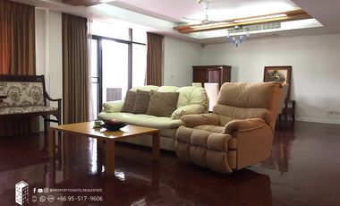 For rent 3 bedrooms condo in Khlong Toei, Bangkok