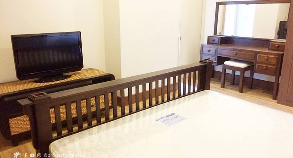 Wohnung zur Miete mit 2 Zimmer in Khlong Toei, Bangkok