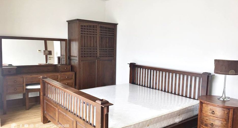 Wohnung zur Miete mit 2 Zimmer in Khlong Toei, Bangkok