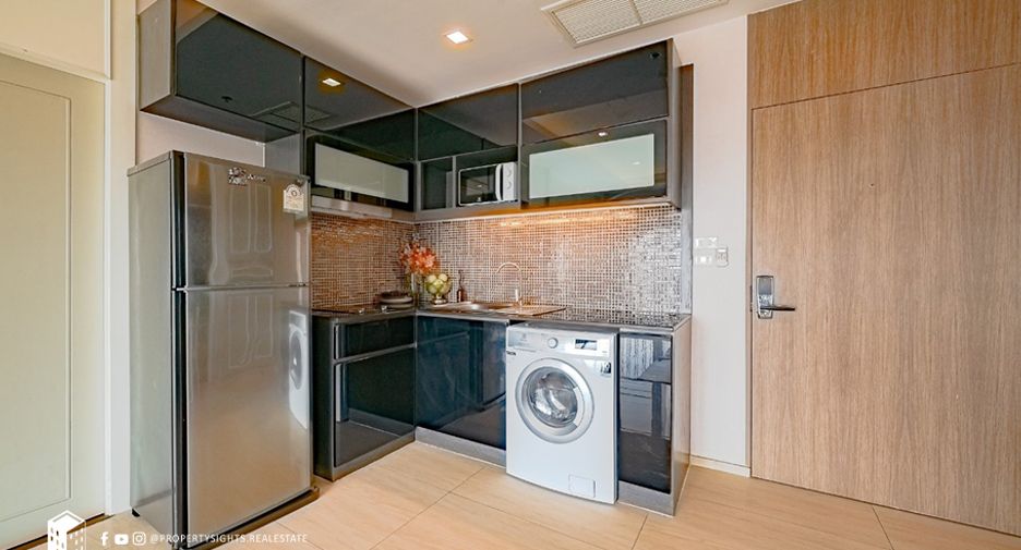 For rent 1 bed condo in Khlong Toei, Bangkok