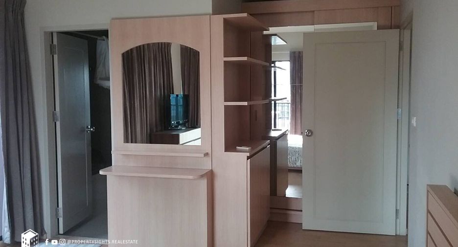 For rent 2 bedrooms condo in Khlong Toei, Bangkok