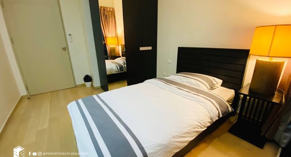 For rent 2 bedrooms condo in Khlong Toei, Bangkok