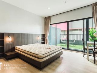À louer studio condo à Khlong Toei, Bangkok
